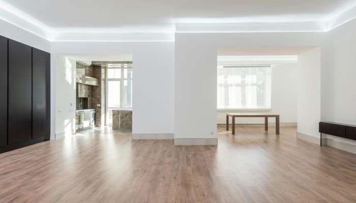 empty home